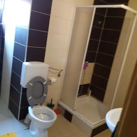 Salute Apartman